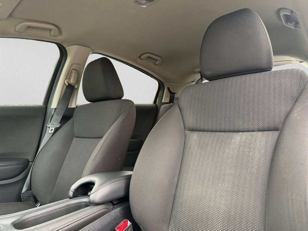Used 2018 Honda HR-V LX image 15
