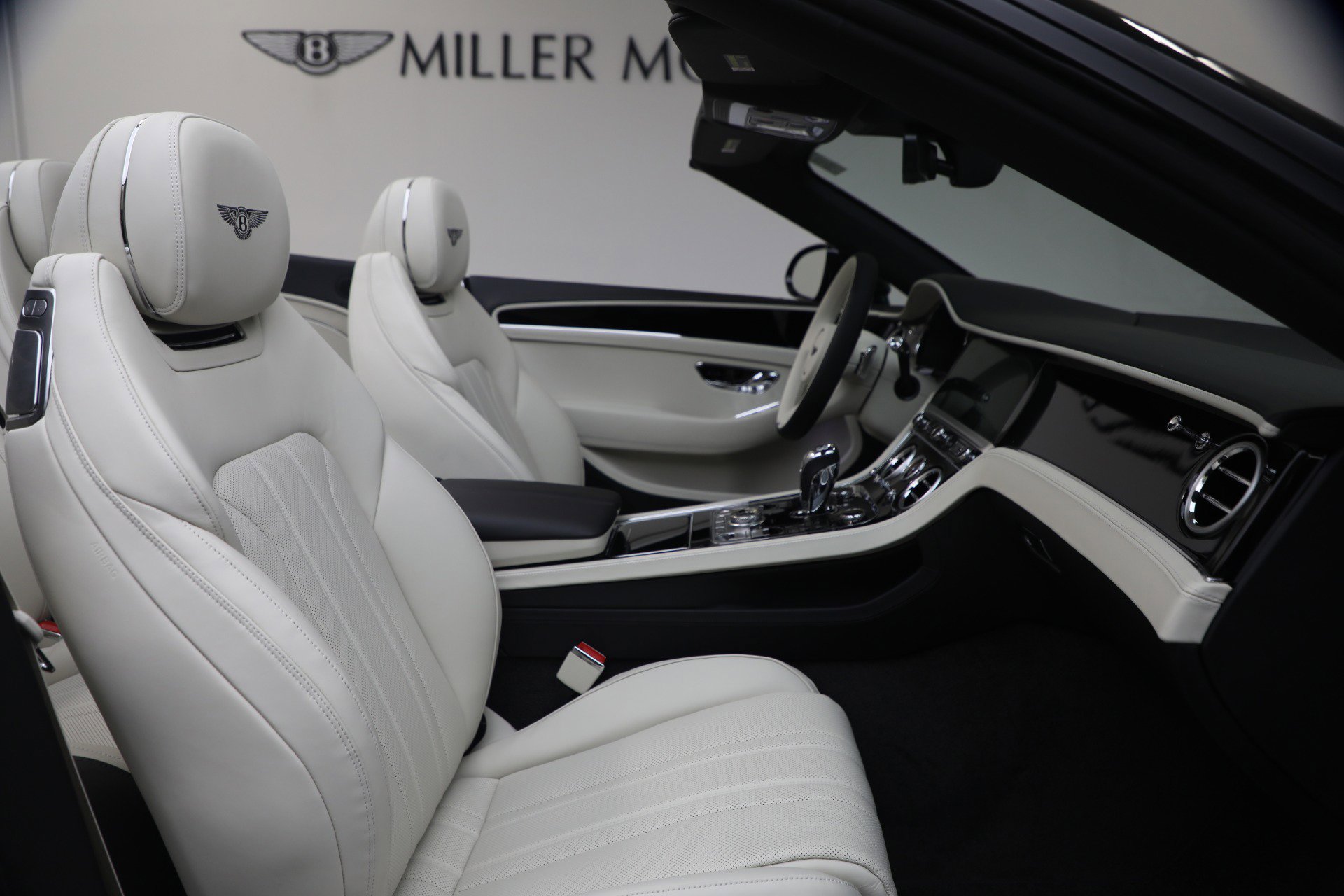New 2026 Bentley Continental GTC AWD/4WD image 29