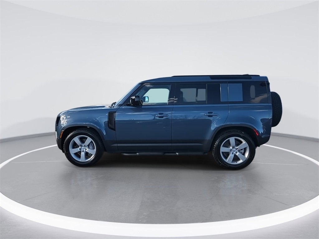 New 2025 Land Rover Defender 110 S image 5