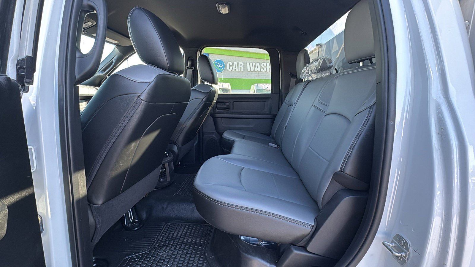 New 2024 RAM 5500 Tradesman w/ Chrome Appearance Group AWD/4WD image 14