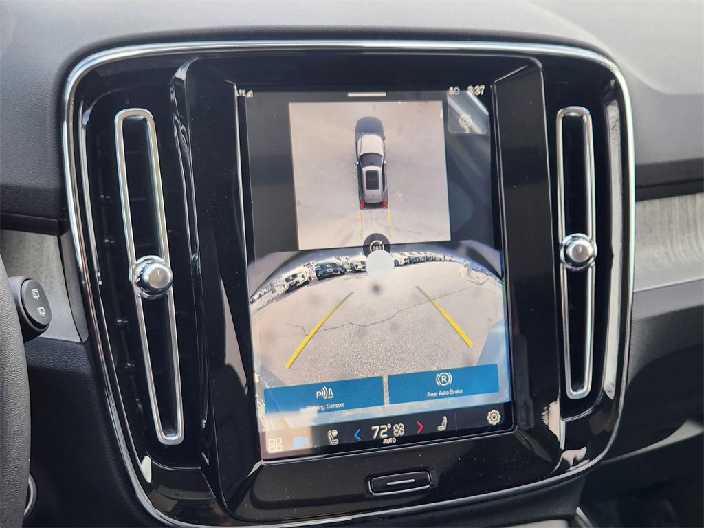 New 2025 Volvo XC40 B5 Ultra w/ Climate Package image 12