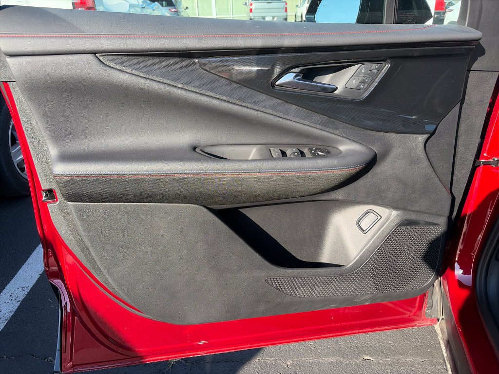 New 2025 Chevrolet Blazer EV RS w/ Super Cruise Package AWD/4WD image 16