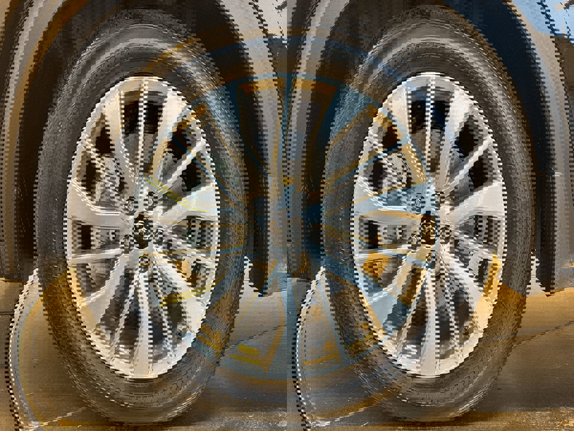 Certified 2025 INFINITI QX50 Luxe image 10