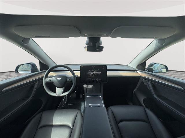 Used 2023 Tesla Model Y 2WD image 13