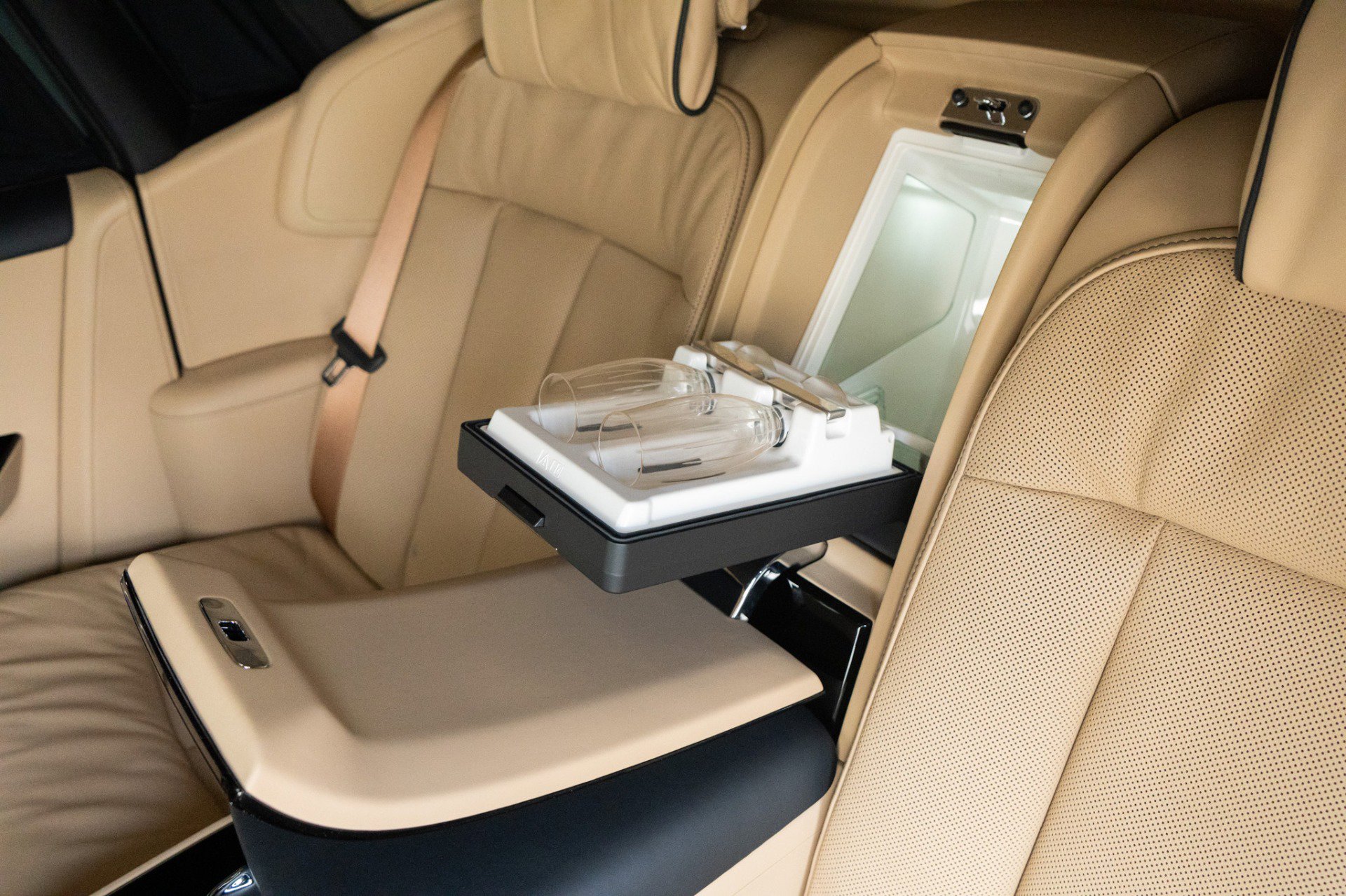 Used 2022 Rolls-Royce Phantom Extended Wheelbase image 34