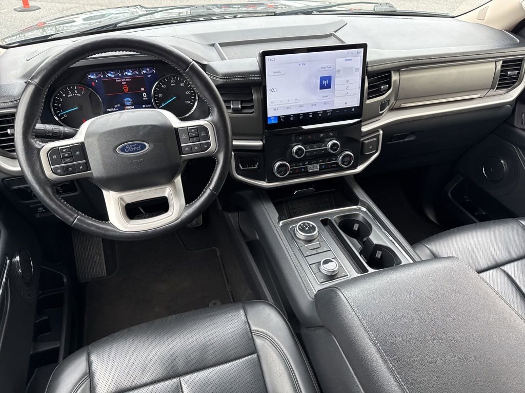 Used 2024 Ford Expedition XLT AWD/4WD image 16