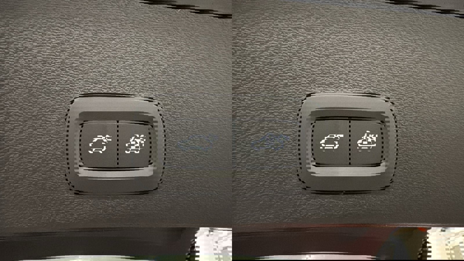 Used 2026 Volvo XC40 B4 Plus w/ Climate Package image 30