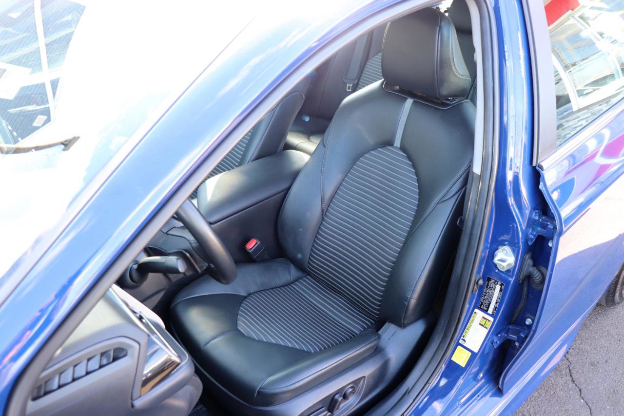 Used 2024 Toyota Camry SE image 11