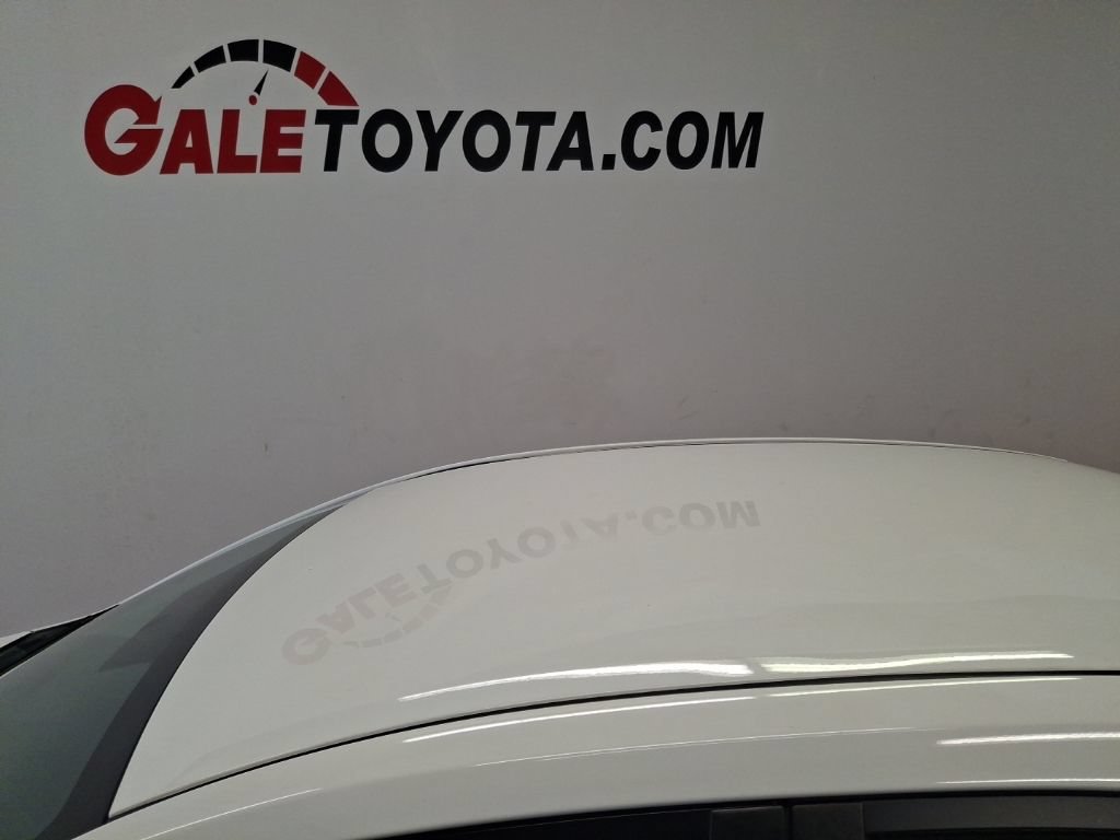 Used 2016 Toyota Corolla LE FWD image 8