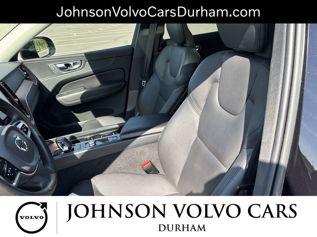 Used 2023 Volvo XC60 B5 Plus w/ Climate Package AWD/4WD image 13