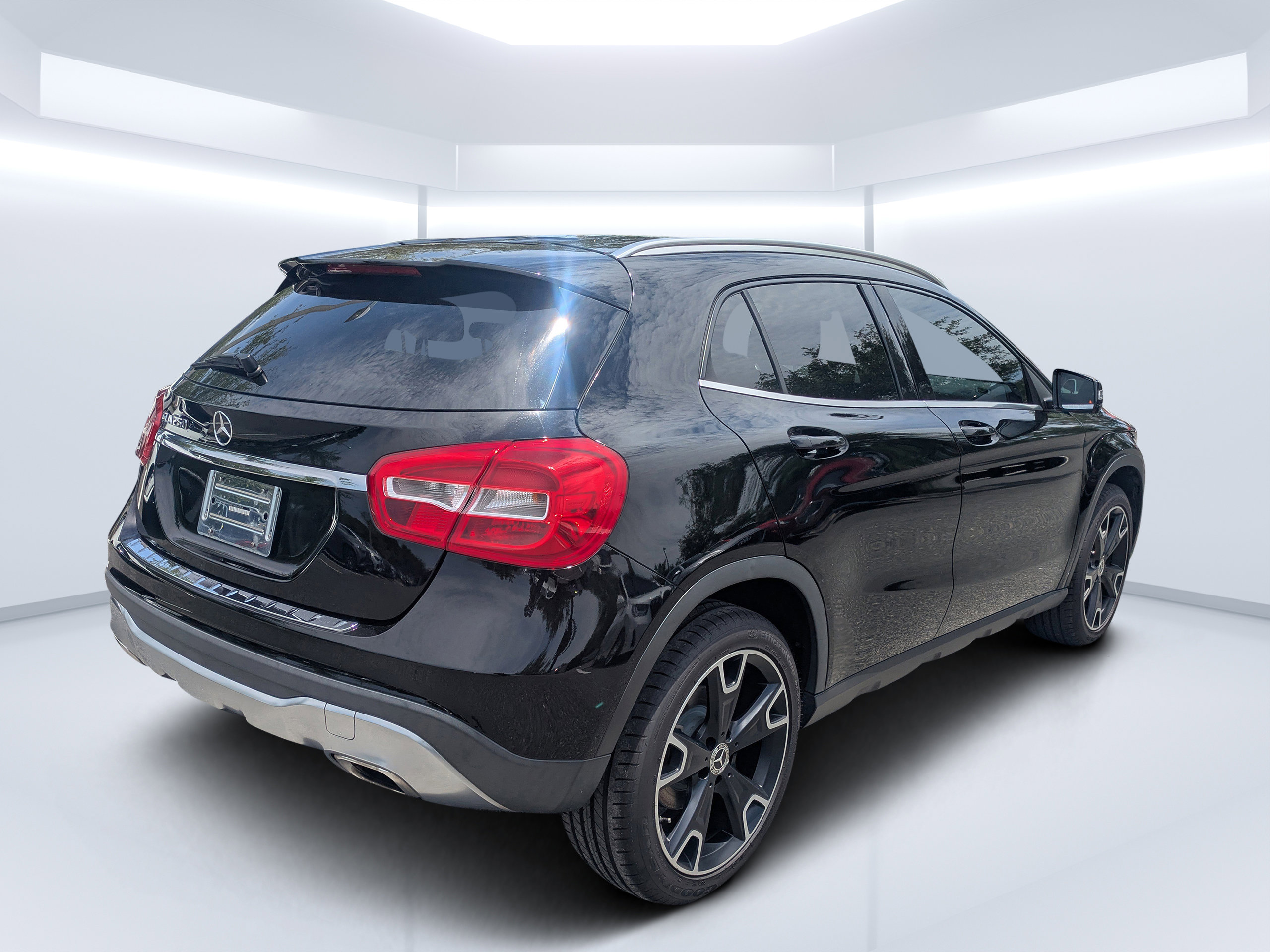 Used 2018 Mercedes-Benz GLA 250 image 3