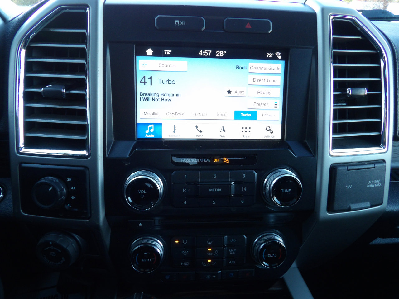 Used 2016 Ford F150 Lariat w/ Equipment Group 502A Luxury image 14