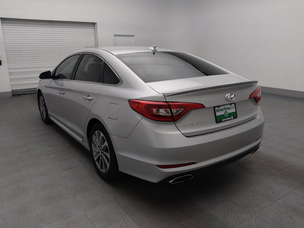 Used 2016 Hyundai Sonata Sport w/ Option Group 02 FWD image 5