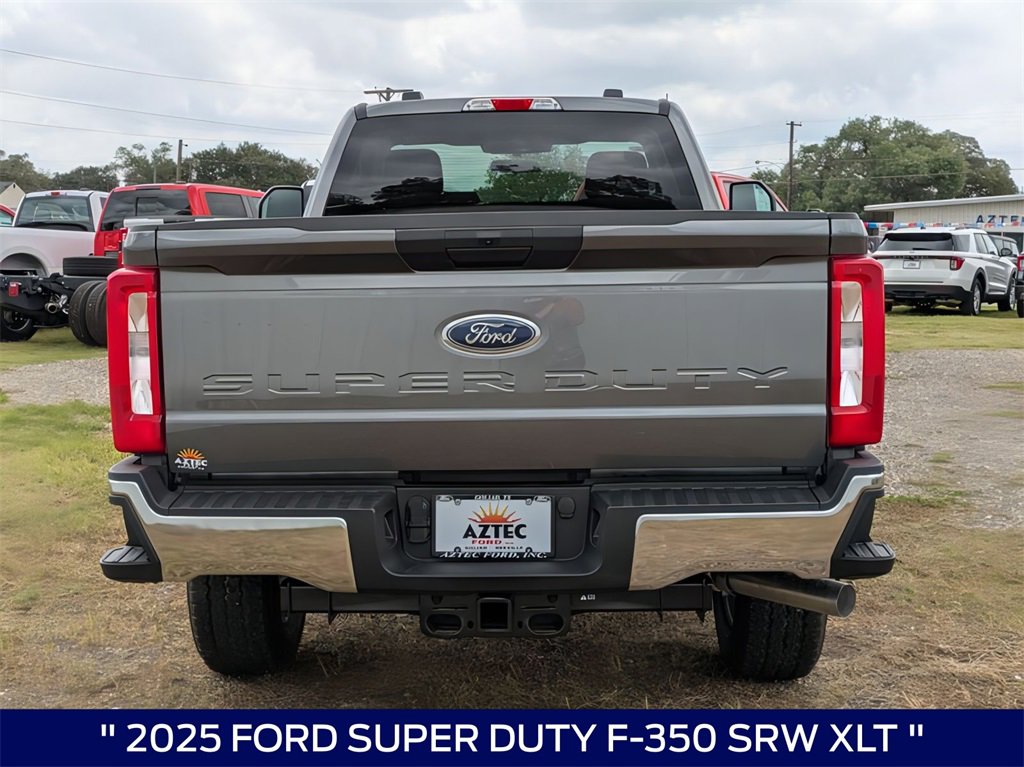 New 2025 Ford F350 XLT w/ FX4 Off-Road Package image 7
