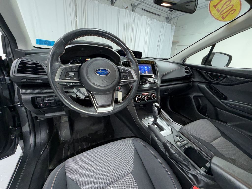 Used 2021 Subaru Crosstrek 2.0i Premium image 3