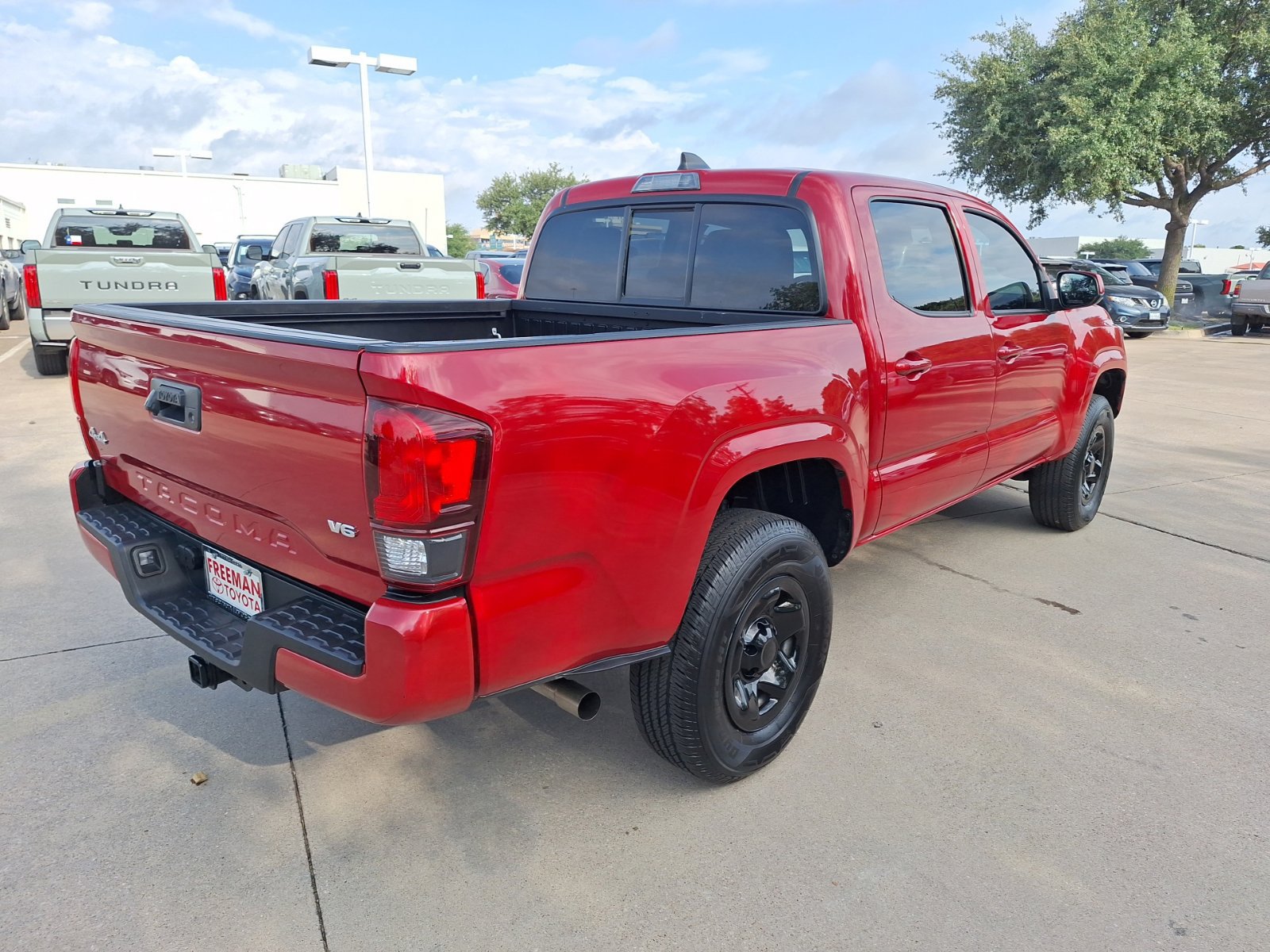 Used 2020 Toyota Tacoma SR AWD/4WD image 6