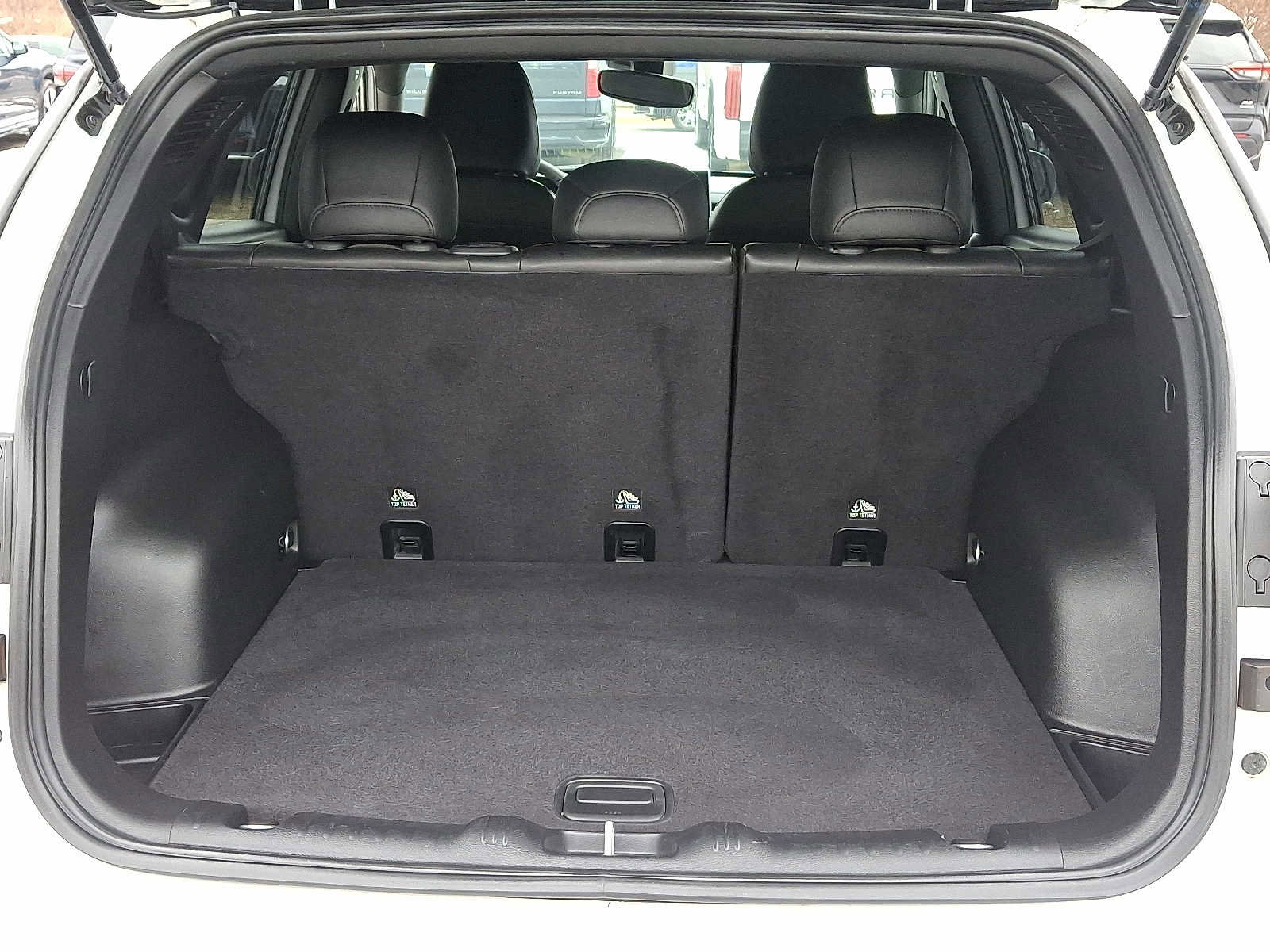 Used 2023 Jeep Compass Latitude image 27