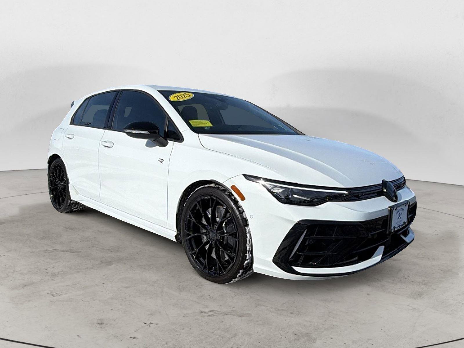 Used 2025 Volkswagen Golf R Black Edition image 1