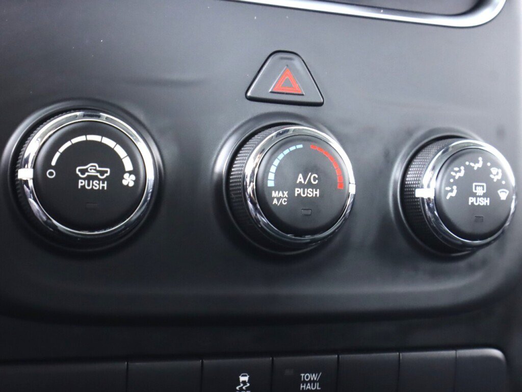 Used 2018 RAM 1500 Express w/ Express Value Package AWD/4WD image 24