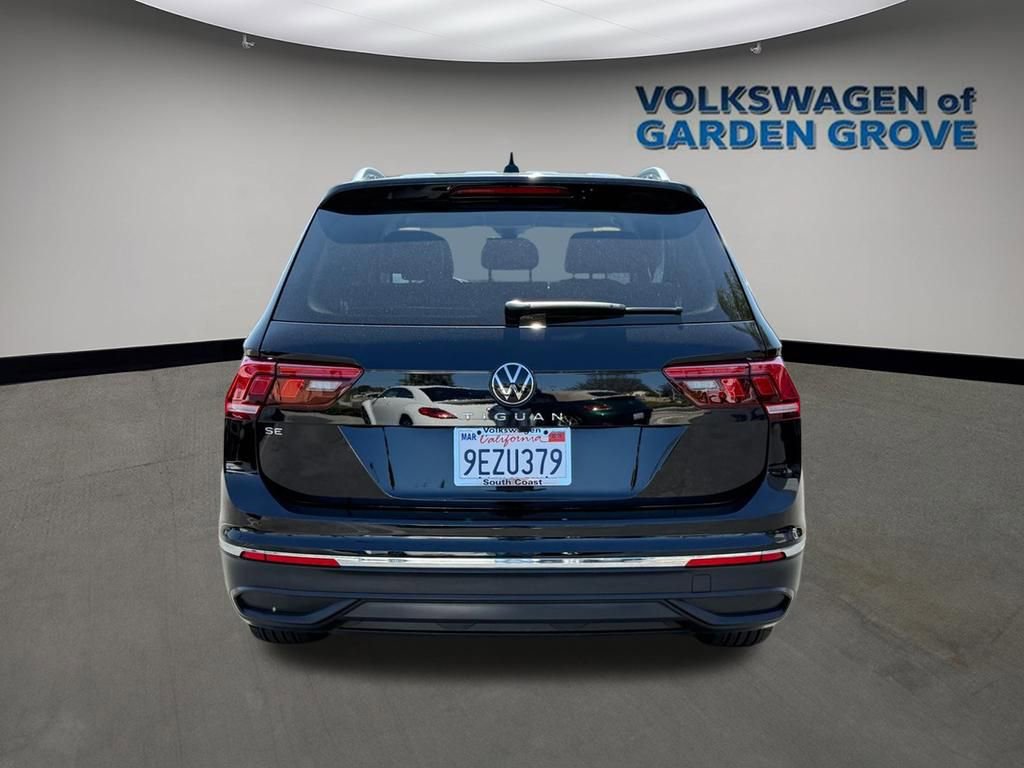 Used 2023 Volkswagen Tiguan SE image 6