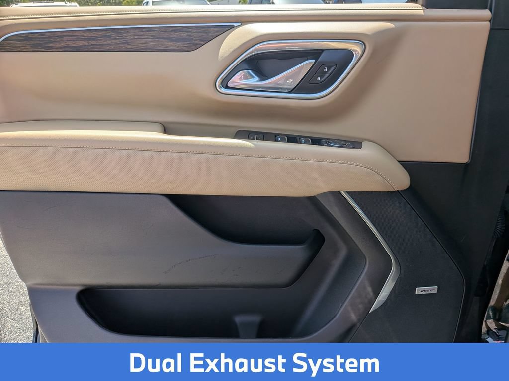Used 2024 Chevrolet Suburban Premier AWD/4WD image 30