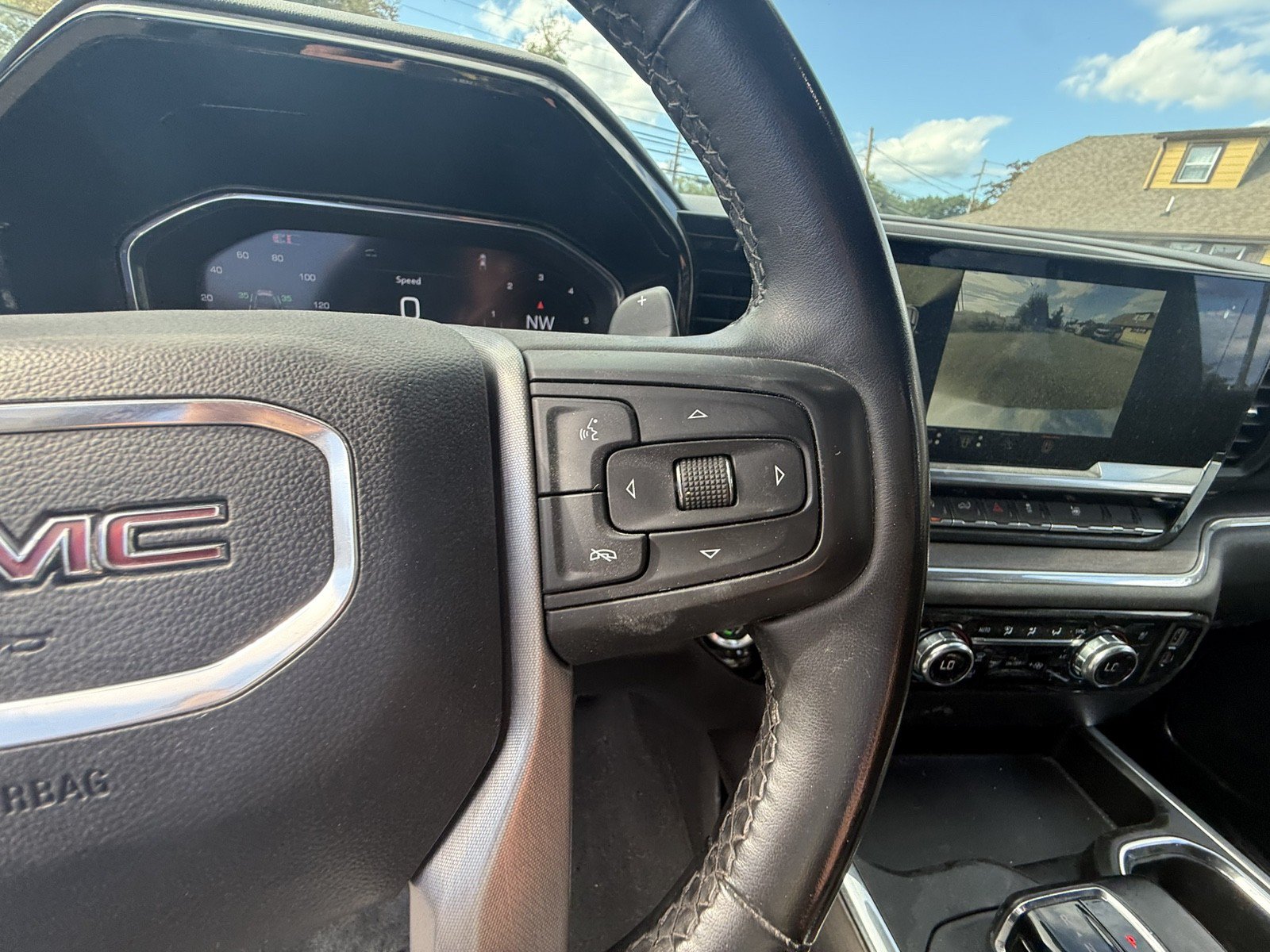 Used 2024 GMC Sierra 1500 SLT w/ SLT Premium Plus Package AWD/4WD image 19