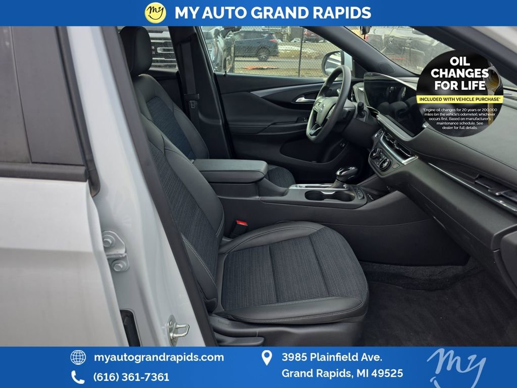 Used 2024 Buick Envista Preferred w/ Convenience II Package image 22