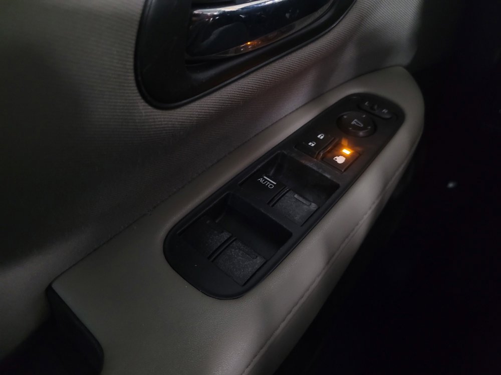 Used 2016 Honda HR-V LX image 27