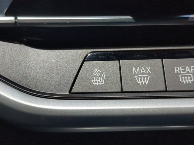 Used 2021 BMW X5 M w/ Competition Package AWD/4WD image 29