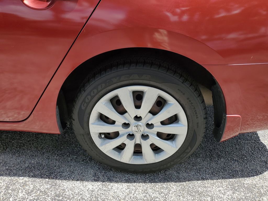 Used 2017 Nissan Sentra SV image 10