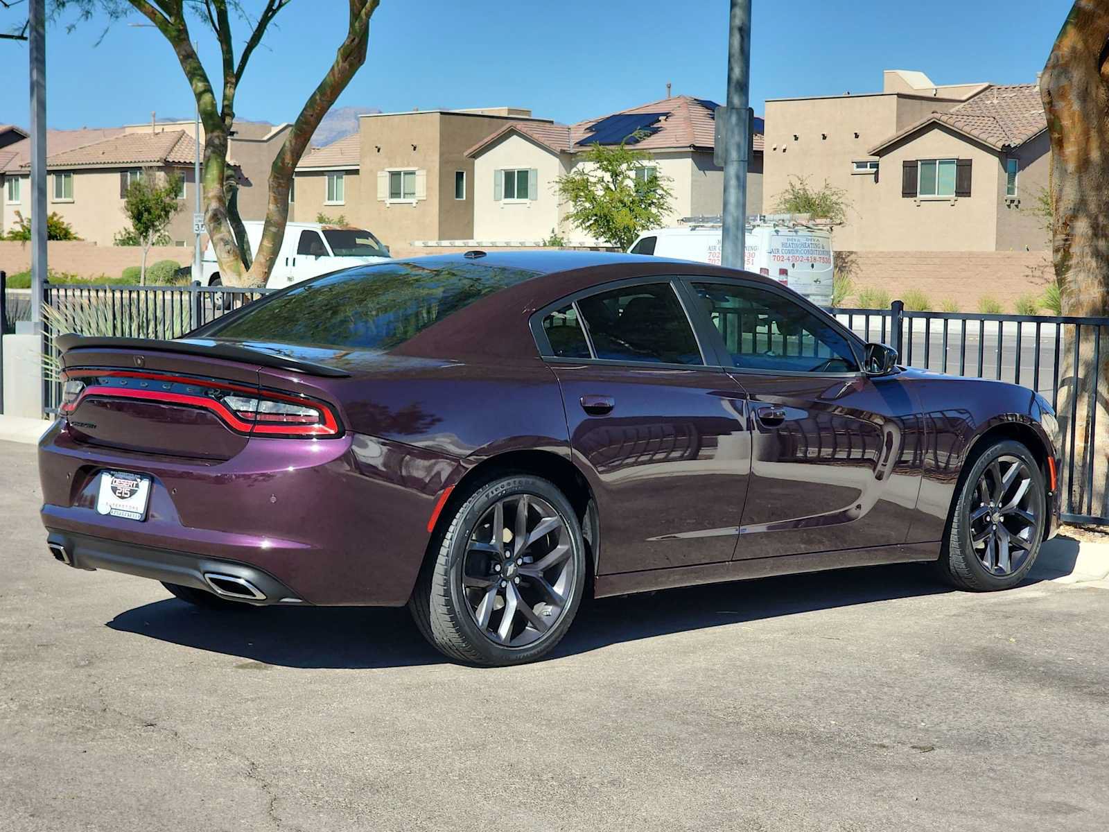 Used 2022 Dodge Charger SXT w/ Blacktop Package RWD image 8