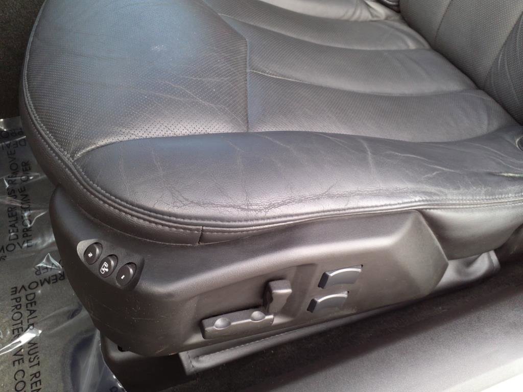 Used 2005 Cadillac XLR image 25