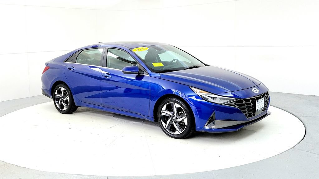 Used 2023 Hyundai Elantra Limited w/ Cargo Package FWD image 7