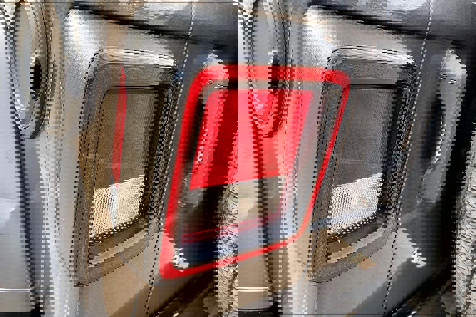 Used 2019 Jeep Wrangler Unlimited Sport image 46