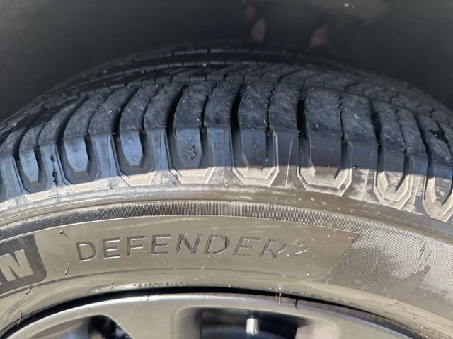 Used 2021 Chrysler Pacifica Touring-L w/ Premium & Safety Sphere Group image 13