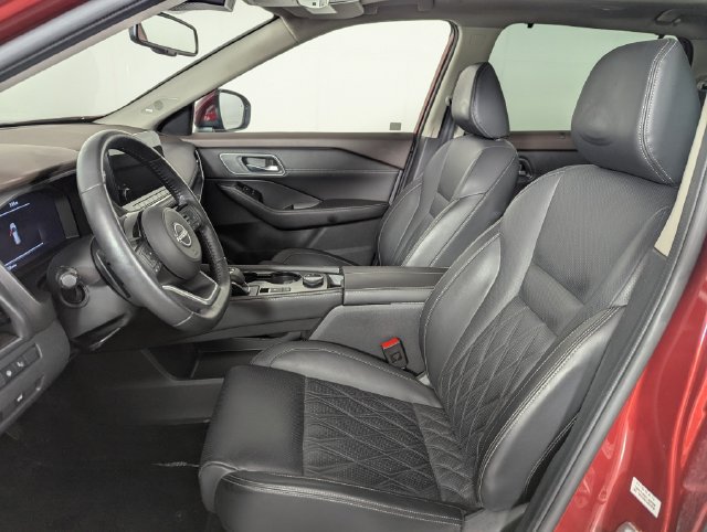Used 2022 Nissan Rogue Platinum AWD/4WD image 10