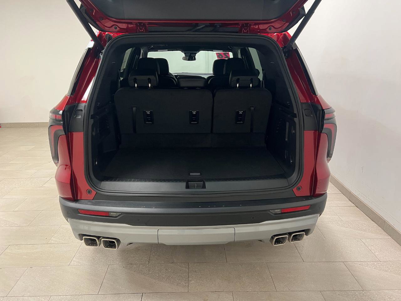 New 2026 Chevrolet Traverse LT FWD image 18