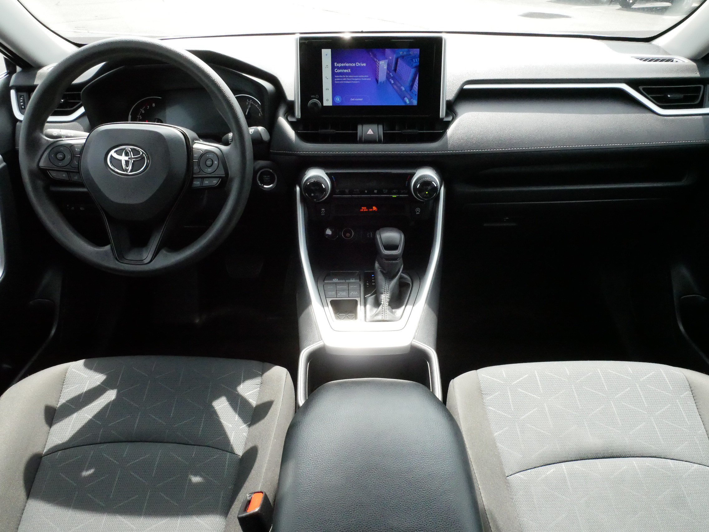Certified 2025 Toyota RAV4 XLE AWD/4WD image 10