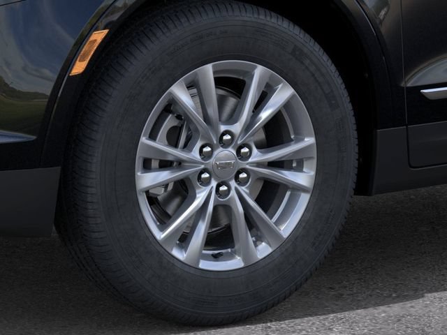 New 2026 Cadillac XT5 Luxury w/ LPO, Floor Liner Package AWD/4WD image 9