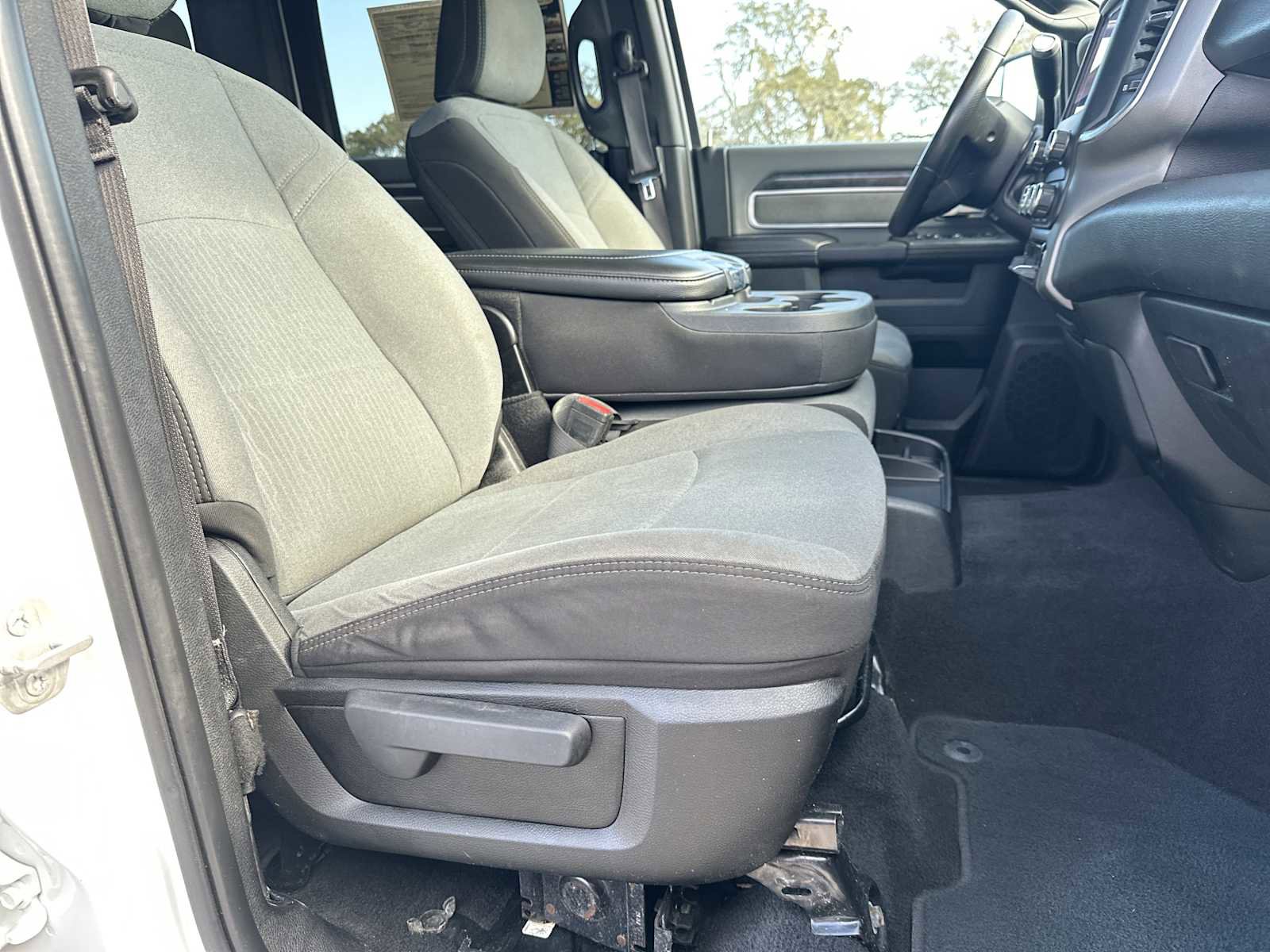 Used 2022 RAM 2500 Big Horn image 26