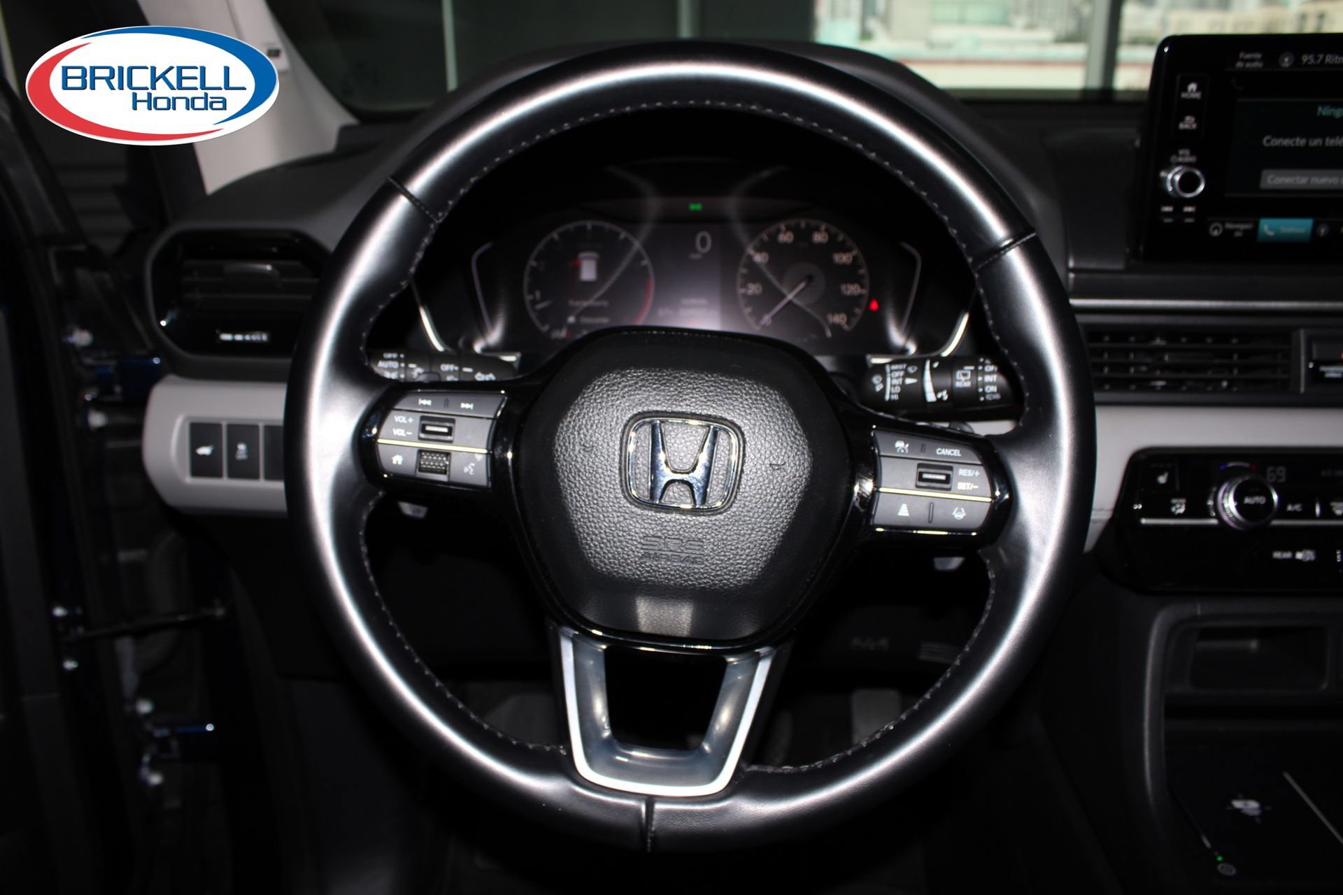 Used 2023 Honda Pilot Touring image 33