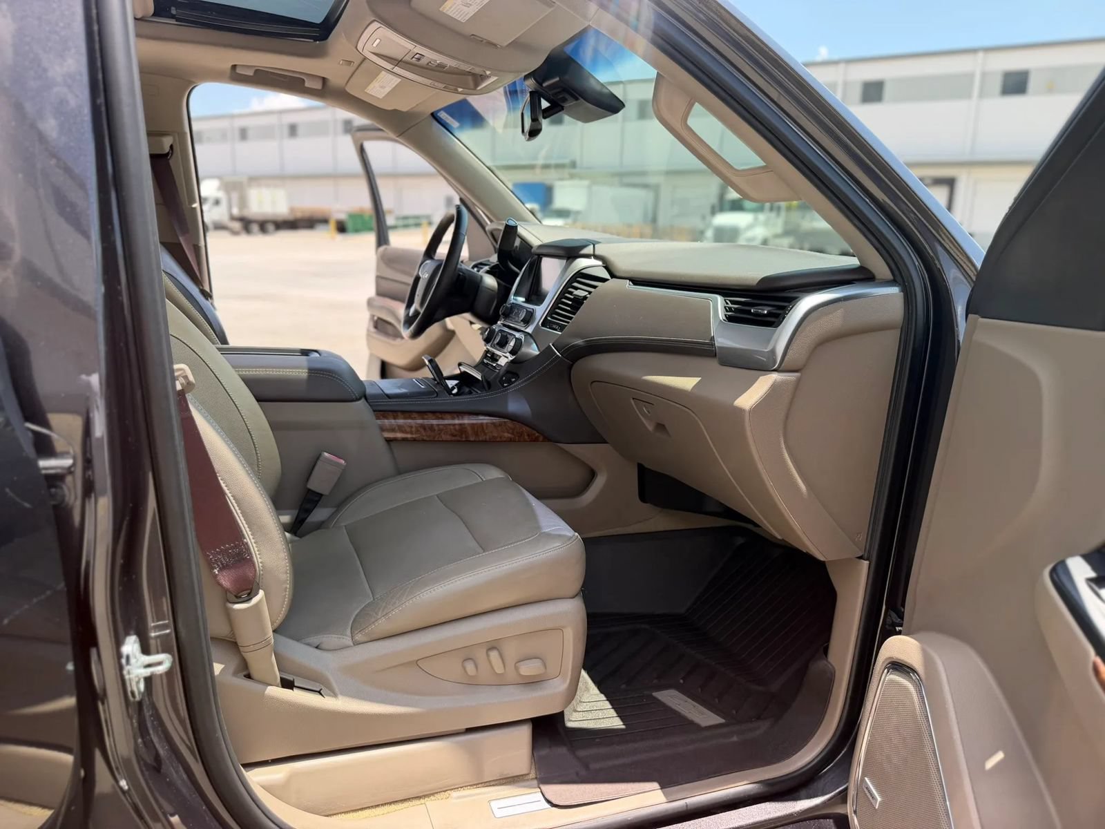 Used 2017 Chevrolet Tahoe Premier RWD image 28