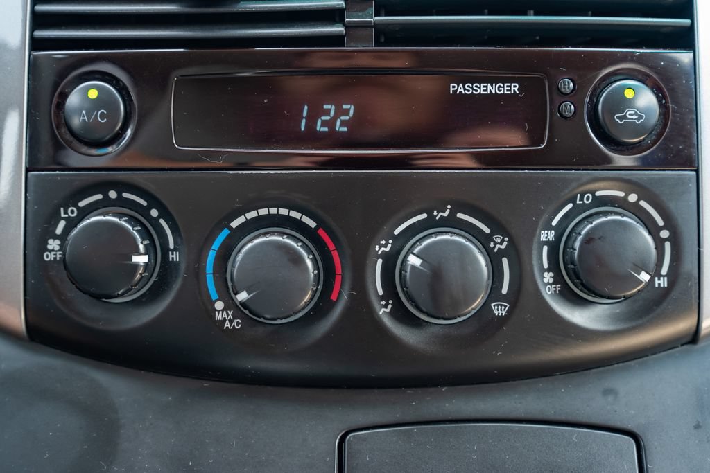 Used 2006 Toyota Sienna LE FWD image 13