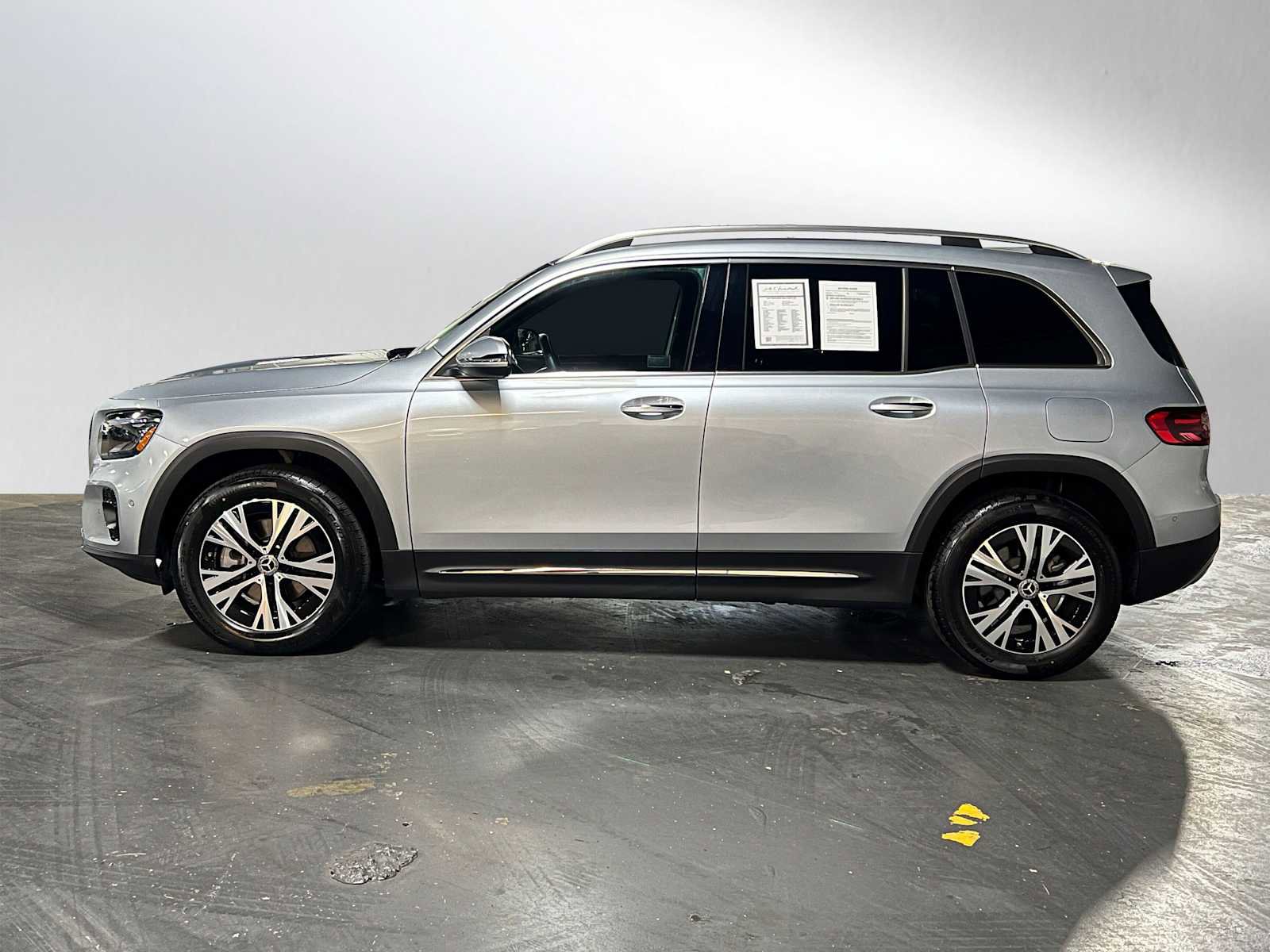 Certified 2025 Mercedes-Benz GLB 250 4MATIC image 6