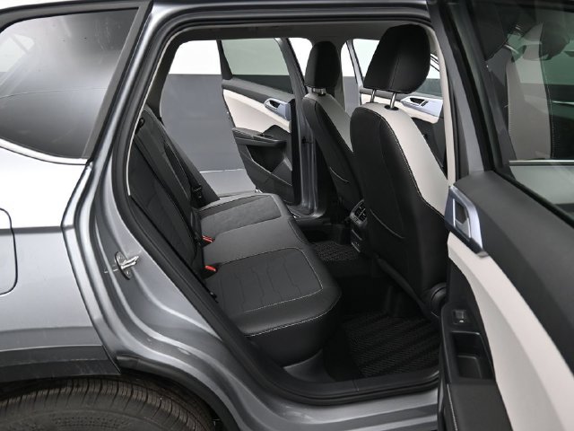New 2026 Volkswagen Taos SE AWD/4WD image 13