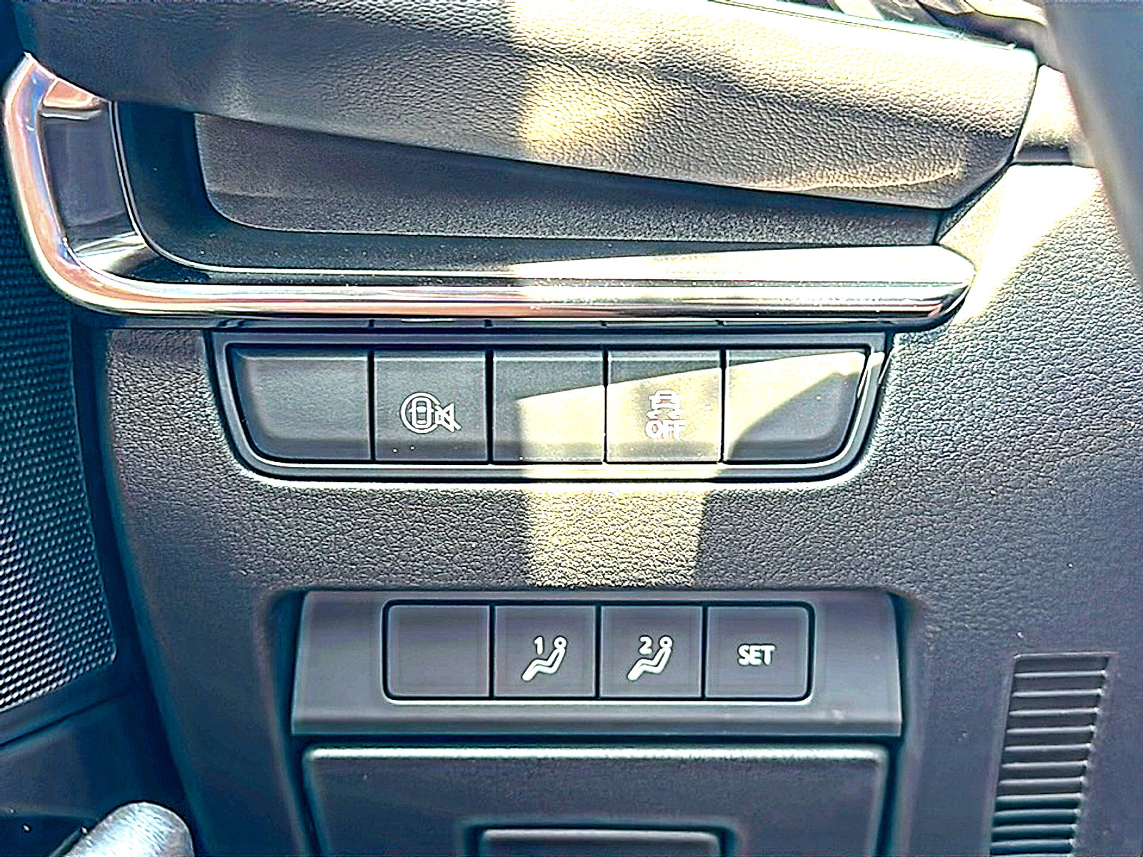 New 2025 MAZDA MAZDA3 Carbon image 26