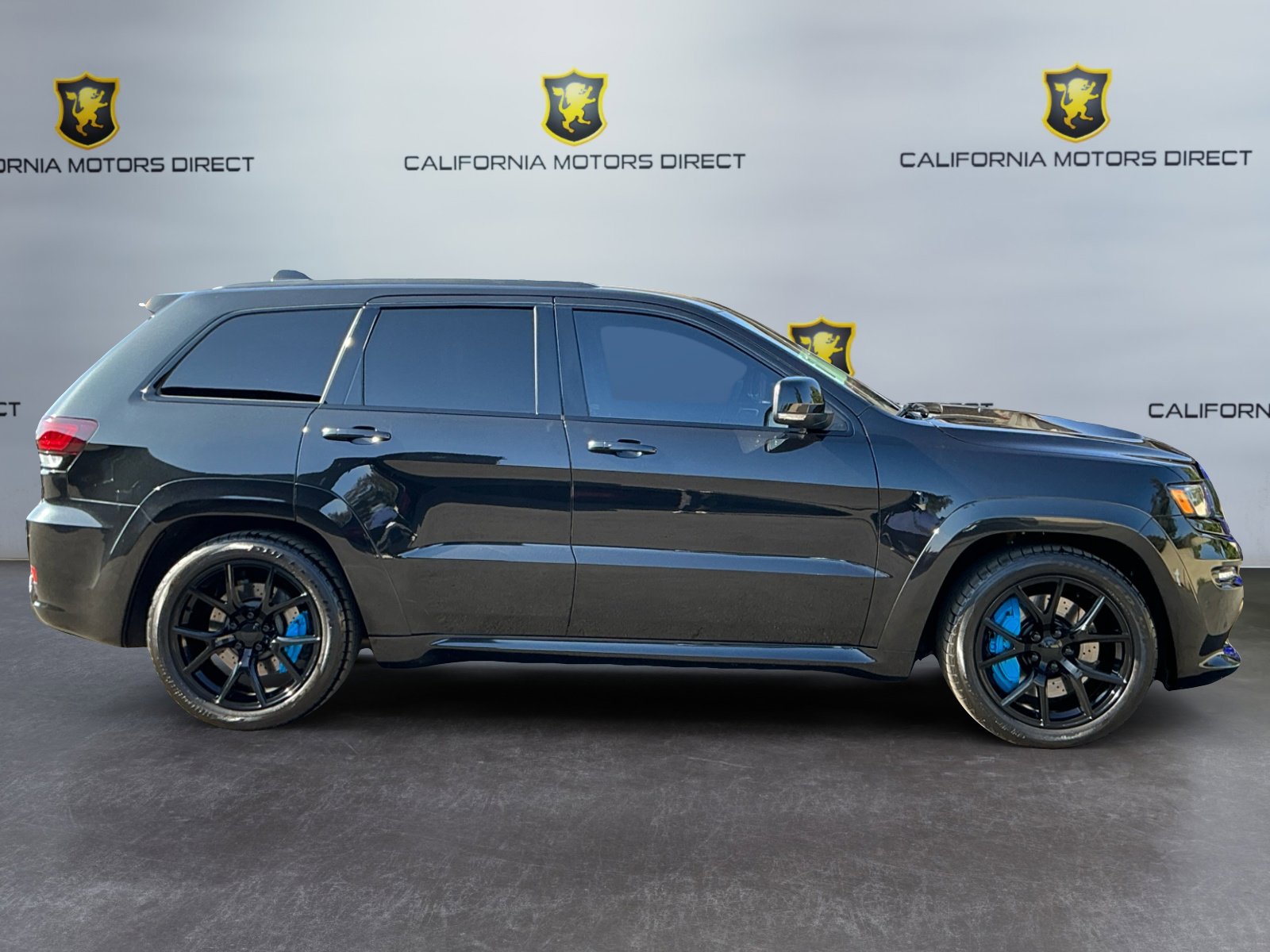 Used 2015 Jeep Grand Cherokee SRT w/ Trailer Tow Group IV AWD/4WD image 4