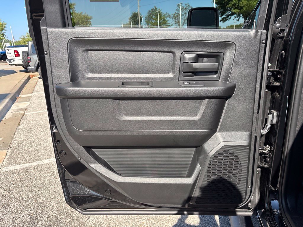 New 2027 RAM 3500 Tradesman AWD/4WD image 16
