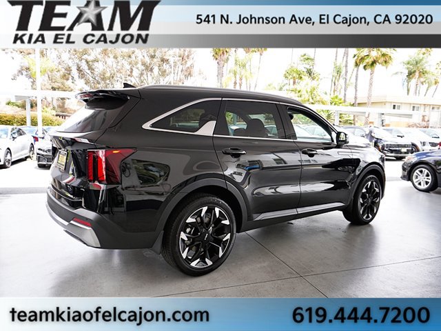 Used 2026 Kia Sorento EX w/ EX Premium Package FWD image 9