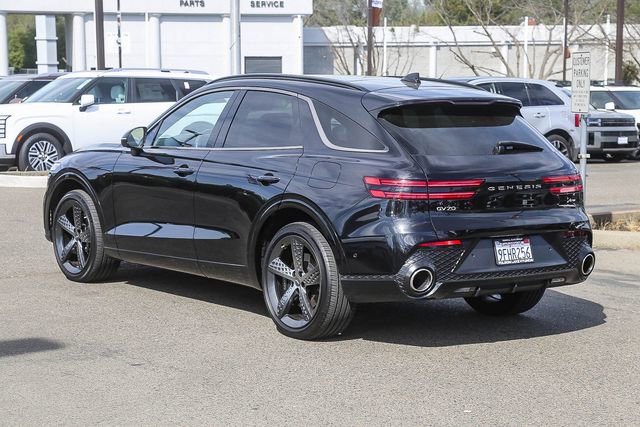 Used 2023 Genesis GV70 2.5T Sport Prestige w/ Sport Prestige Package image 2